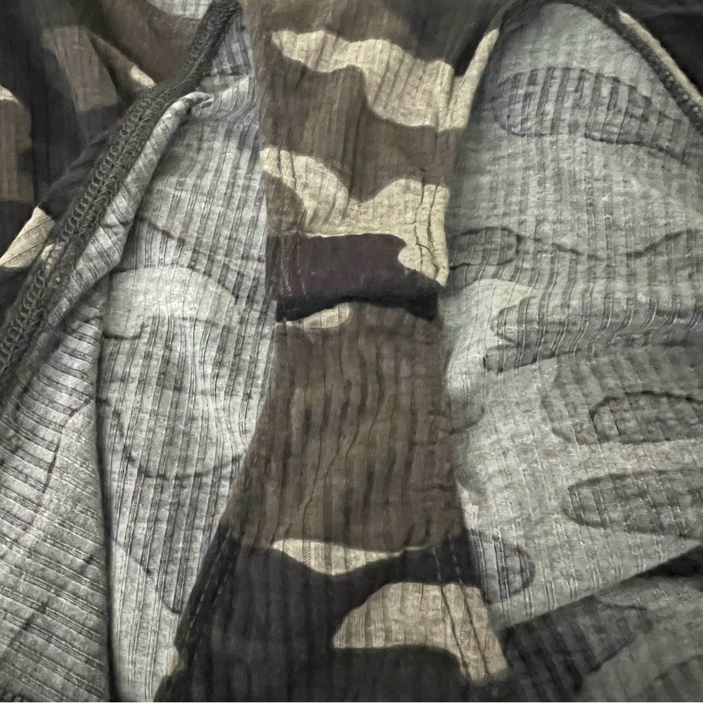 Altar’d State Camo Army Print Ribbed Bodysuit Size Large New - Picture 4 of 6